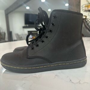 Doc Martens Shoreditch size 7